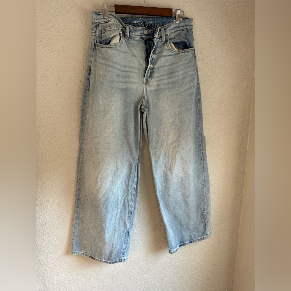 Old Navy baggy wide leg size 12 light jeans women’s